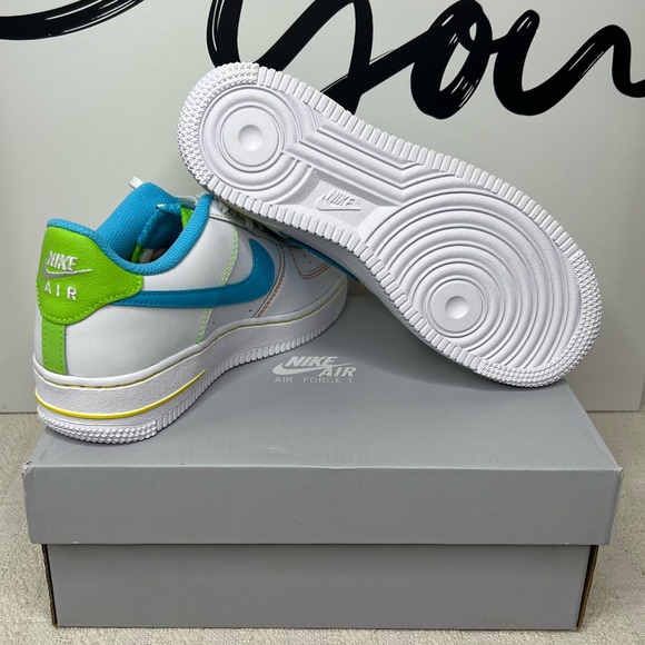 Nike Air Force 1 LV8 WCRD - Picture 7 of 7